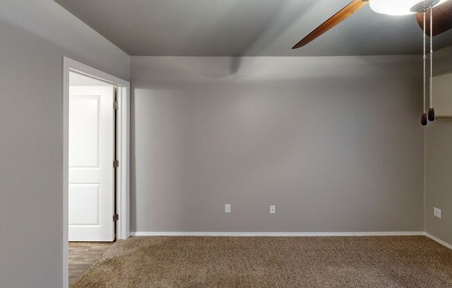 2 beds, 2 baths, 1,220 sqft, $1,739, Unit 1286-02