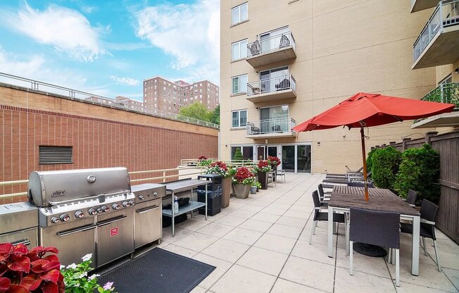 2 beds, 2 baths, $4,370, Unit 4H