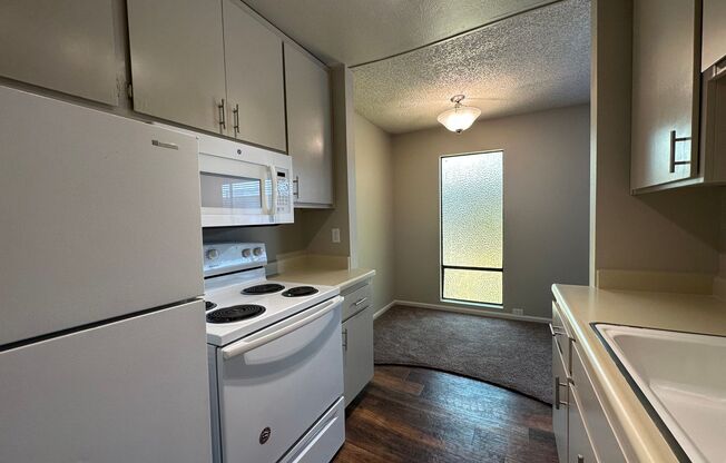 Near Everything, All Amenities!  1616 Q Street, Camellia Court Apartments