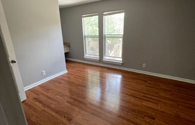 2 beds, 2.5 baths, $1,395