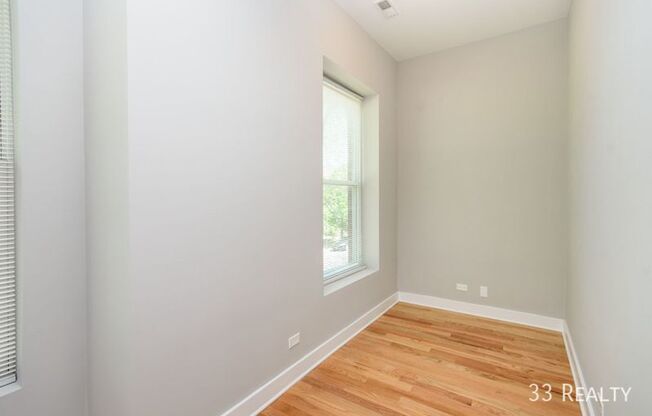 2153 W OHIO ST