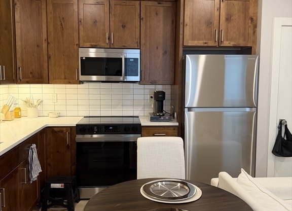 1 bed, 1 bath, 530 sqft, $2,800, Unit 404