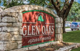 Glen Oaks Apartments