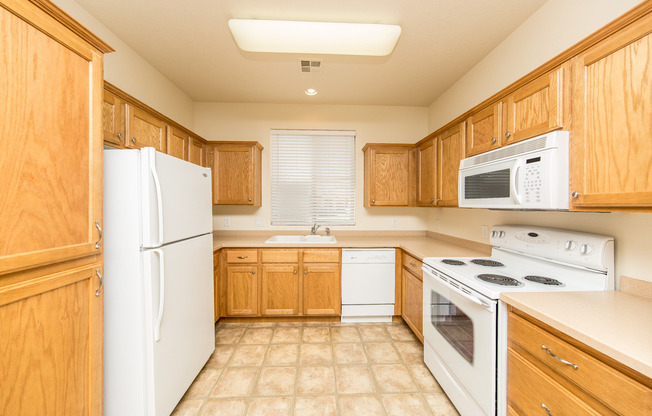 2 beds, 2 baths, $1,525