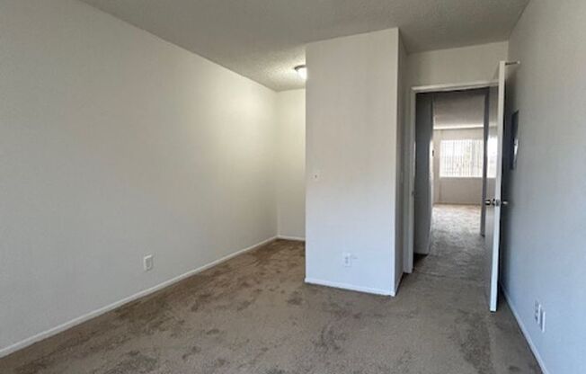 2 beds, 2 baths, $2,295, Unit 02