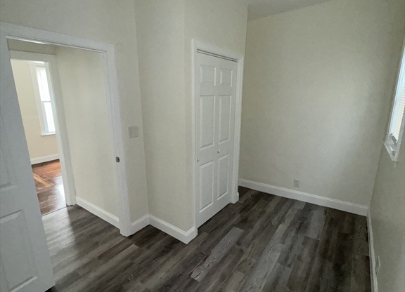 3 beds, 1 bath, 1,100 sqft, $3,000, Unit 1