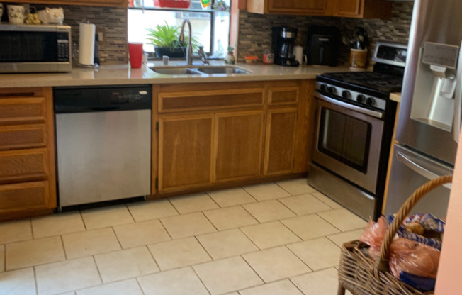 4676 DON LORENZO DR