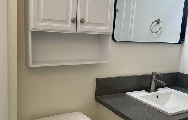 1 bed, 1 bath, 900 sqft, $2,025, Unit 381-35