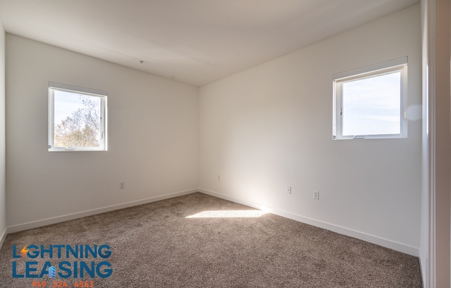 11406 1/2 CHANDLER BLVD