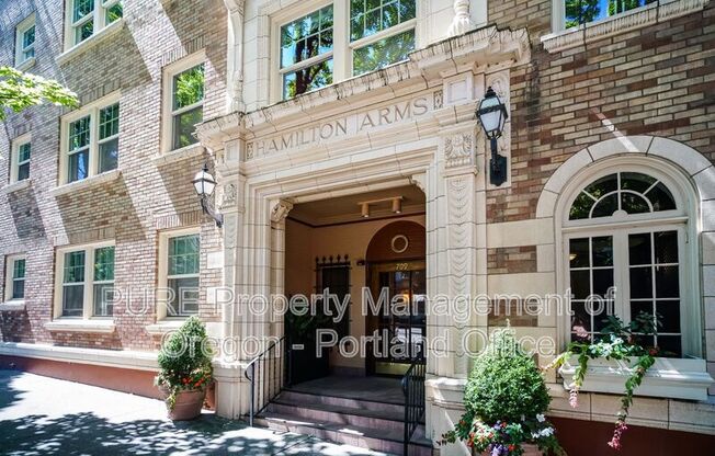 709 SW 16th Ave