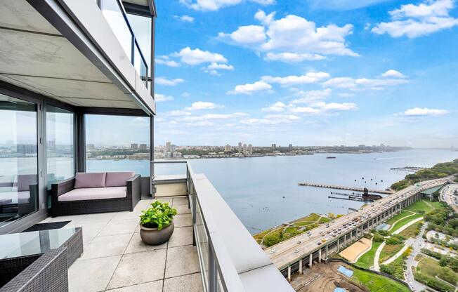 4 beds, 4.5 baths, 2,930 sqft, $28,000, Unit PH3601