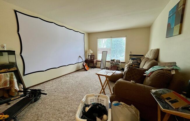 1 bed, 1 bath, $925, Unit 64