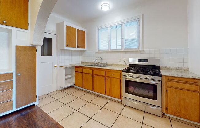 1 bed, 1 bath, $2,295, Unit 1702
