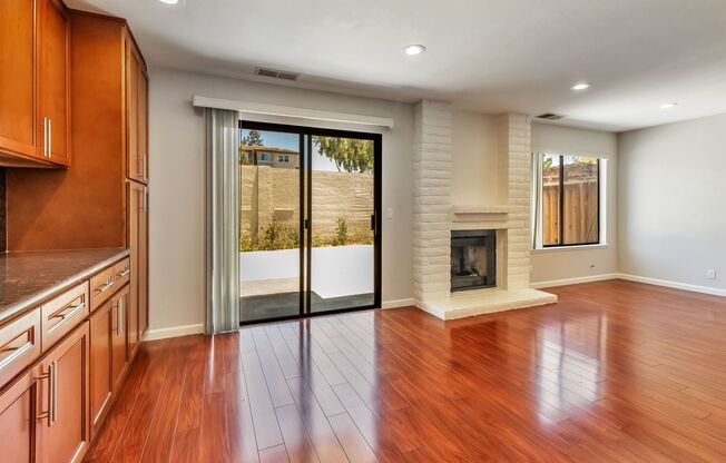 3-Bedroom 2.5-Bathroom Santa Clara Townhome