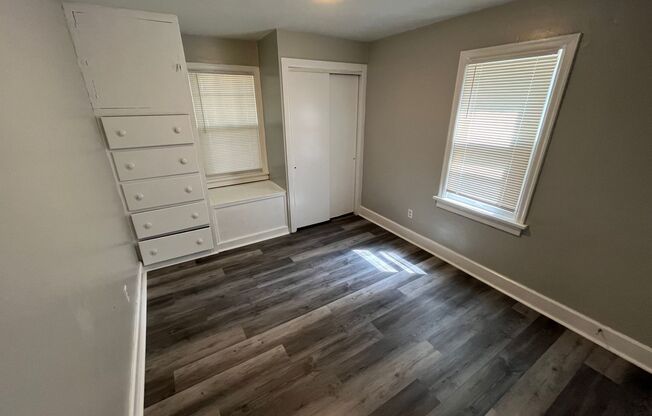 2 beds, 1 bath, $1,000