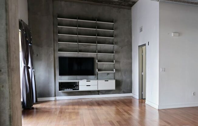 2 beds, 2 baths, 1,030 sqft, $3,200, Unit 718