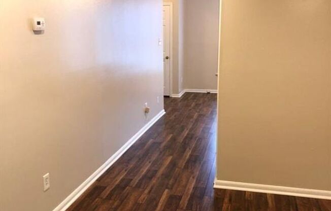 1 bed, 1 bath, 788 sqft, $1,400, Unit 16