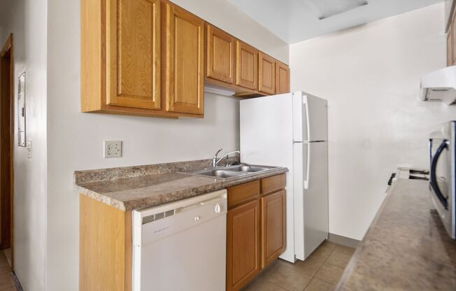 3 beds, 1.5 baths, $2,970, Unit 1