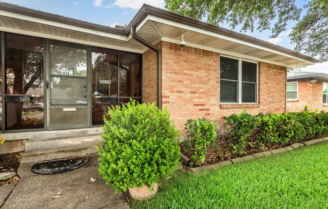 2 Bedroom, 2 Bath Duplex in Lochwood
