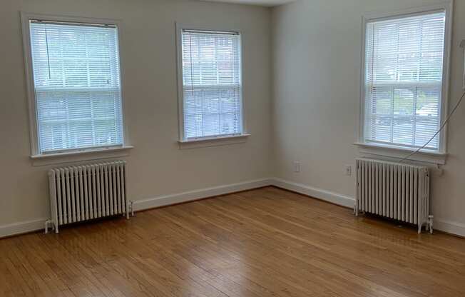 Arlington Courthouse Bedroom 2