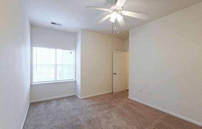 3 beds, 2 baths, 1,417 sqft, $1,600, Unit 3859-2D