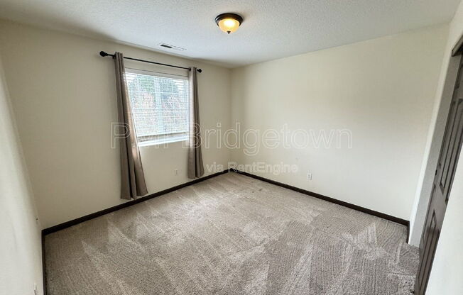 4 beds, 2.5 baths, 1,955 sqft, $2,795