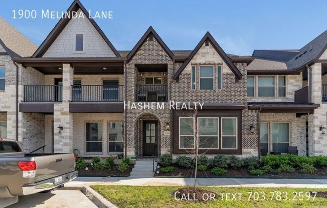 1900 MELINDA LN
