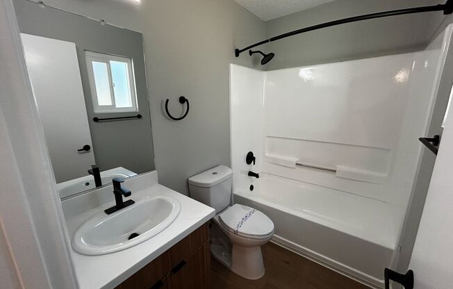 2 beds, 2 baths, 980 sqft, $2,660, Unit F107