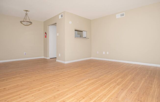 3 beds, 2 baths, 1,100 sqft, $1,490