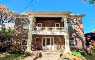 90 Malcolm Avenue SE