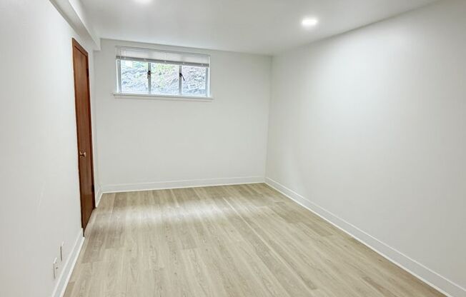 1334 Lakeview (Duplex)