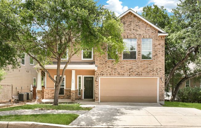 Beautiful 3 Bedroom 2 1/2 in trophy ridge
