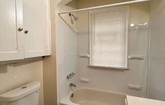 3 beds, 1 bath, $1,300