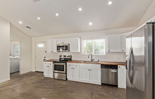 Experience the Best of Downtown Phoenix Living!