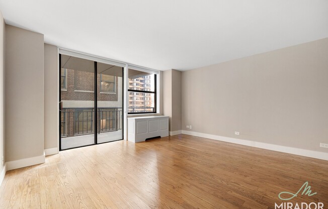 2 beds, 1 bath, $5,900, Unit 30P