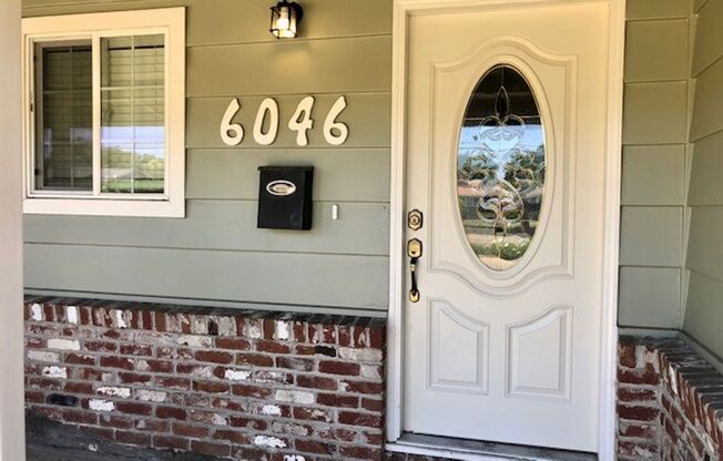 Nice 3 bed, 2 bath home in Carmichael