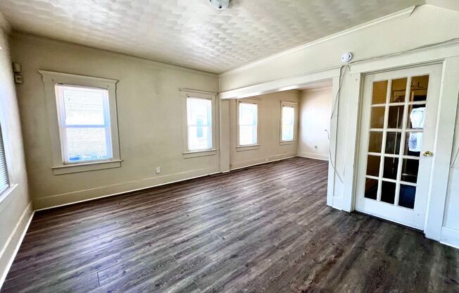 Charming 1st Floor, 3 Bedroom duplex next to Lafayette Park