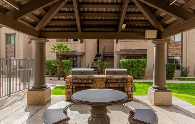 2 beds, 2 baths, 919 sqft, $1,675, Unit 1098