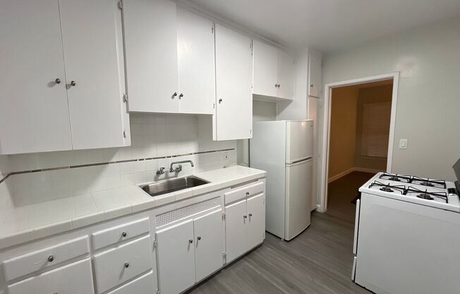 Studio, 1 bath, $1,325, Unit 03