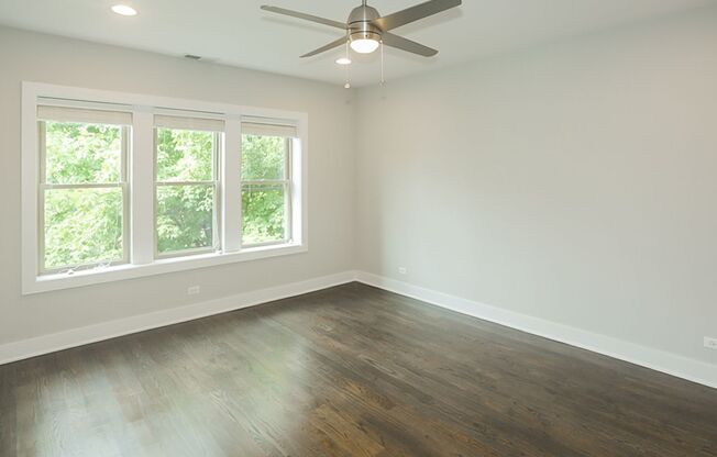 2 beds, 1 bath, 755 sqft, $2,675, Unit 3919-2E