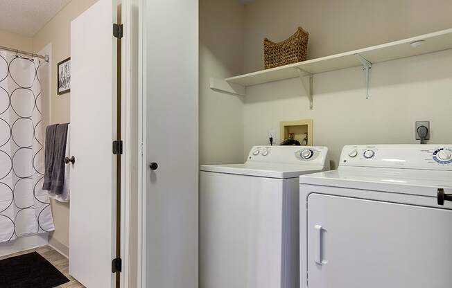 Regency Woods Apartments in Minnetonka, MN Washer and Dryer