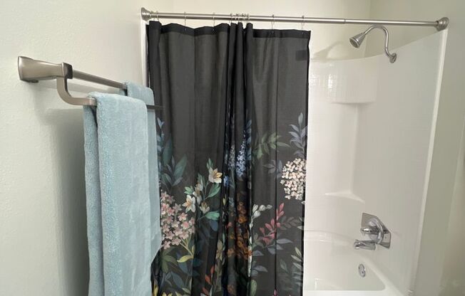 2 beds, 1 bath, 1,100 sqft, $2,475, Unit 241-39