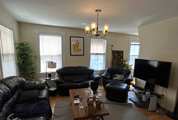 4 SAINT MARY RD