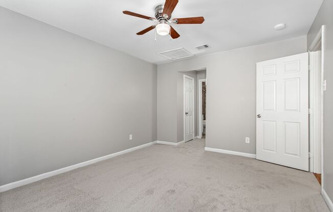 2 beds, 2 baths, $1,200, Unit 6