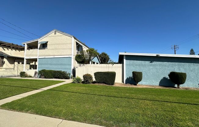 326-330 Barranca Ave