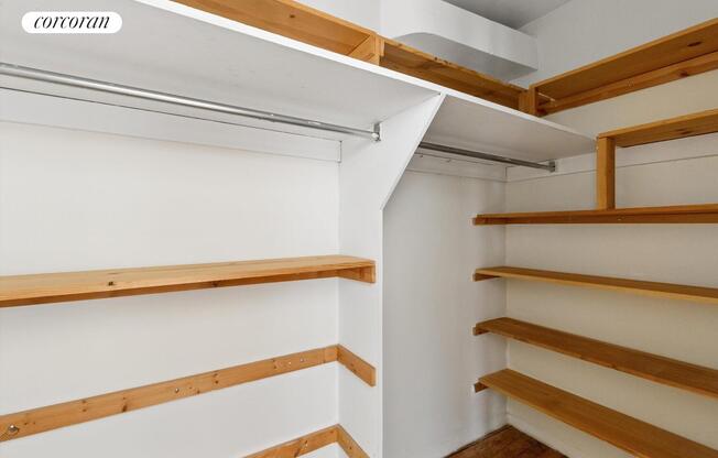 1 bed, 1 bath, $3,700, Unit 3A