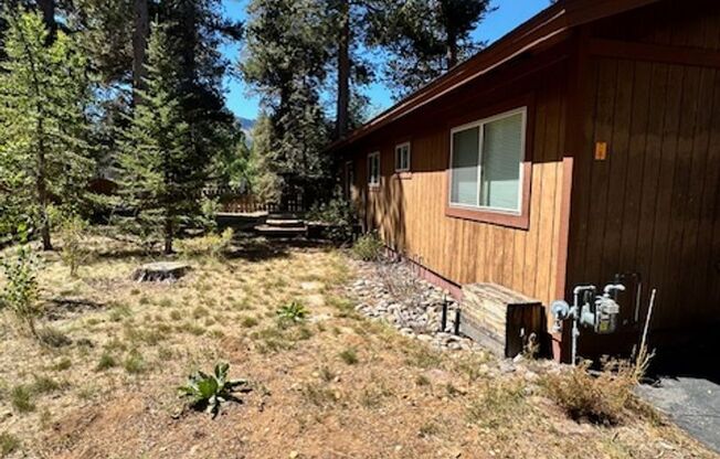 2 beds, 1 bath, $2,850