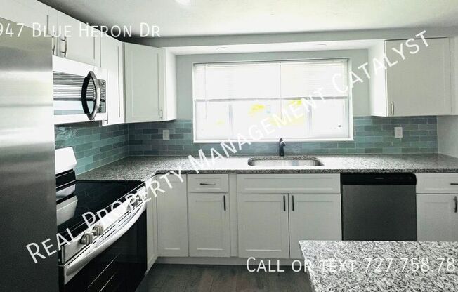4947 BLUE HERON DR