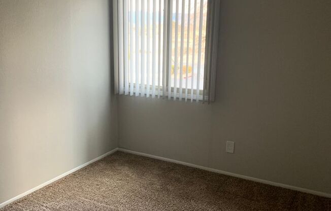 1 bed, 1 bath, 575 sqft, $944, Unit 325