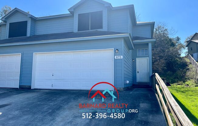 Available Mid July: Well maintained Duplex with Garage and Yard- Close to TX State Bus Stop!